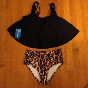 NWT Flounce bikini top and high waisted bottom